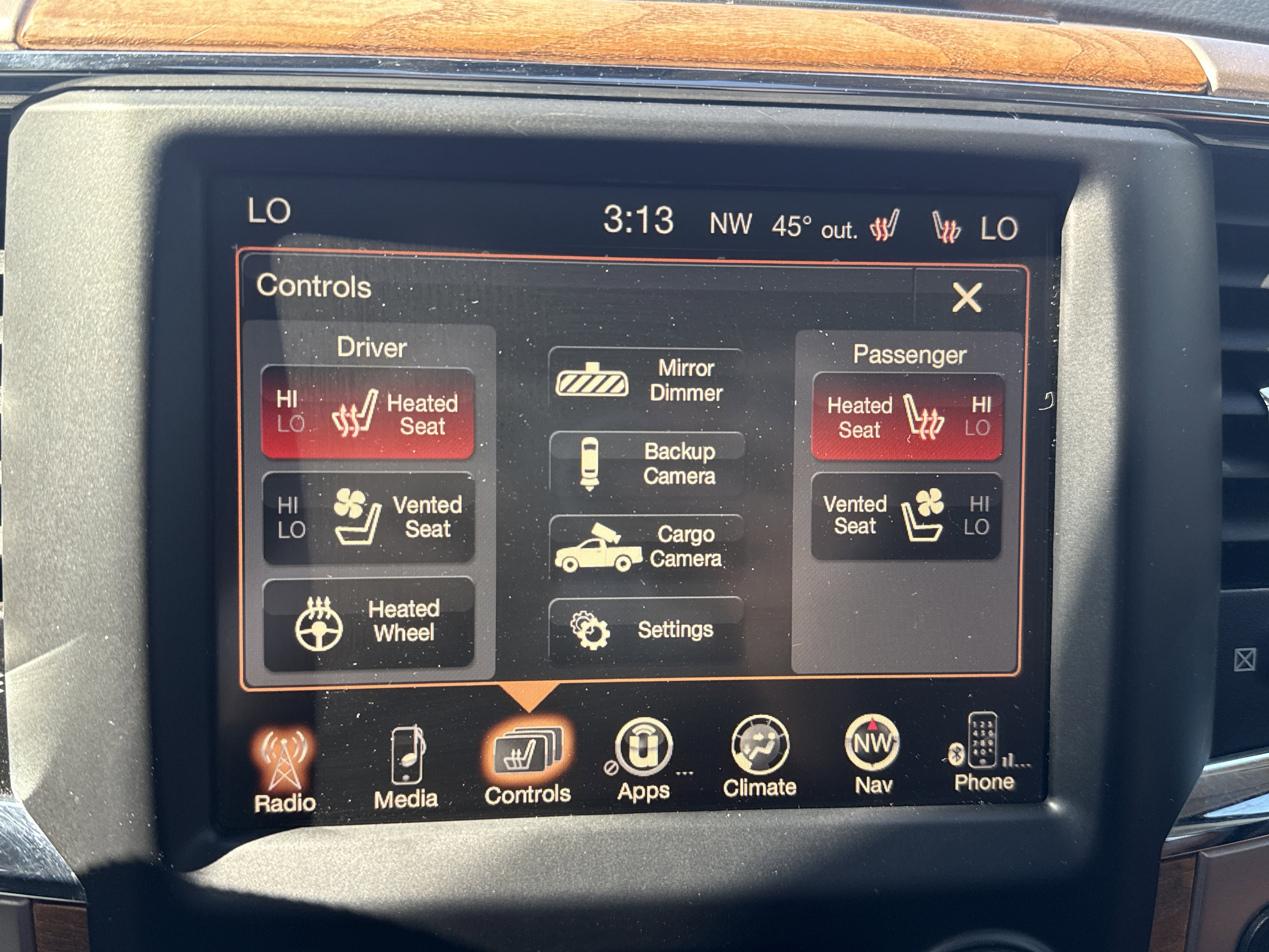 Used 2017 RAM 2500 Limited w/ Snow Chief Group image 29