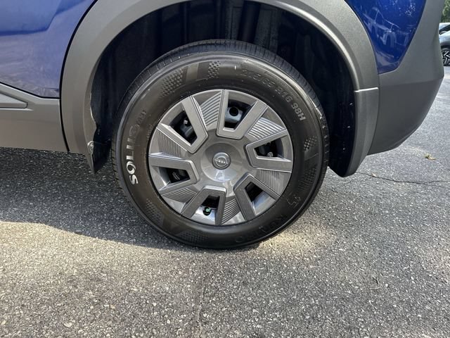 New 2026 Nissan Kicks S FWD image 31