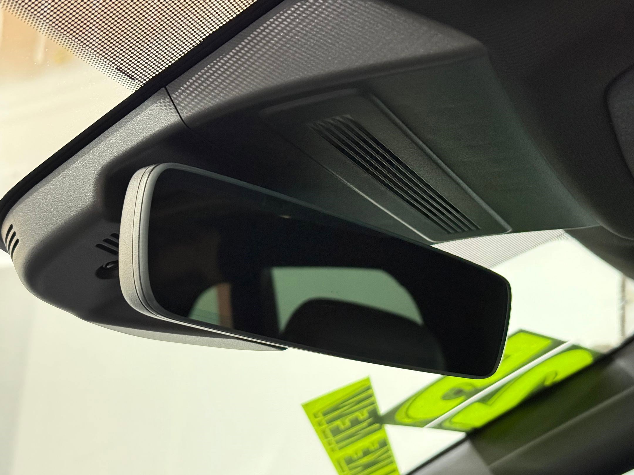 Used 2025 Lincoln Nautilus Reserve w/ Jet Appearance Package image 18