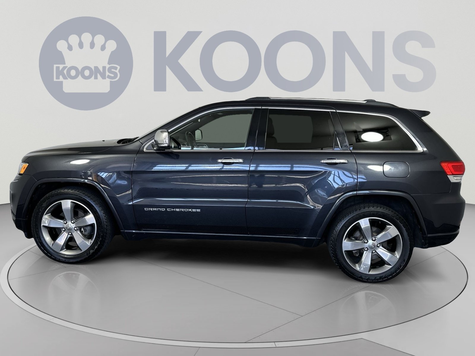 Used 2015 Jeep Grand Cherokee Overland AWD/4WD image 2