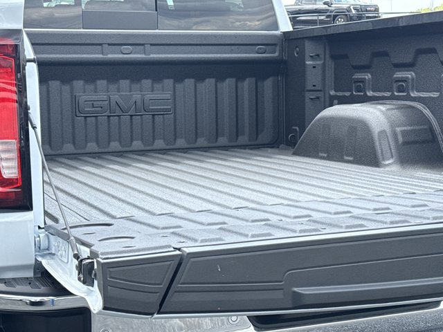 New 2026 GMC Sierra 1500 SLT image 11