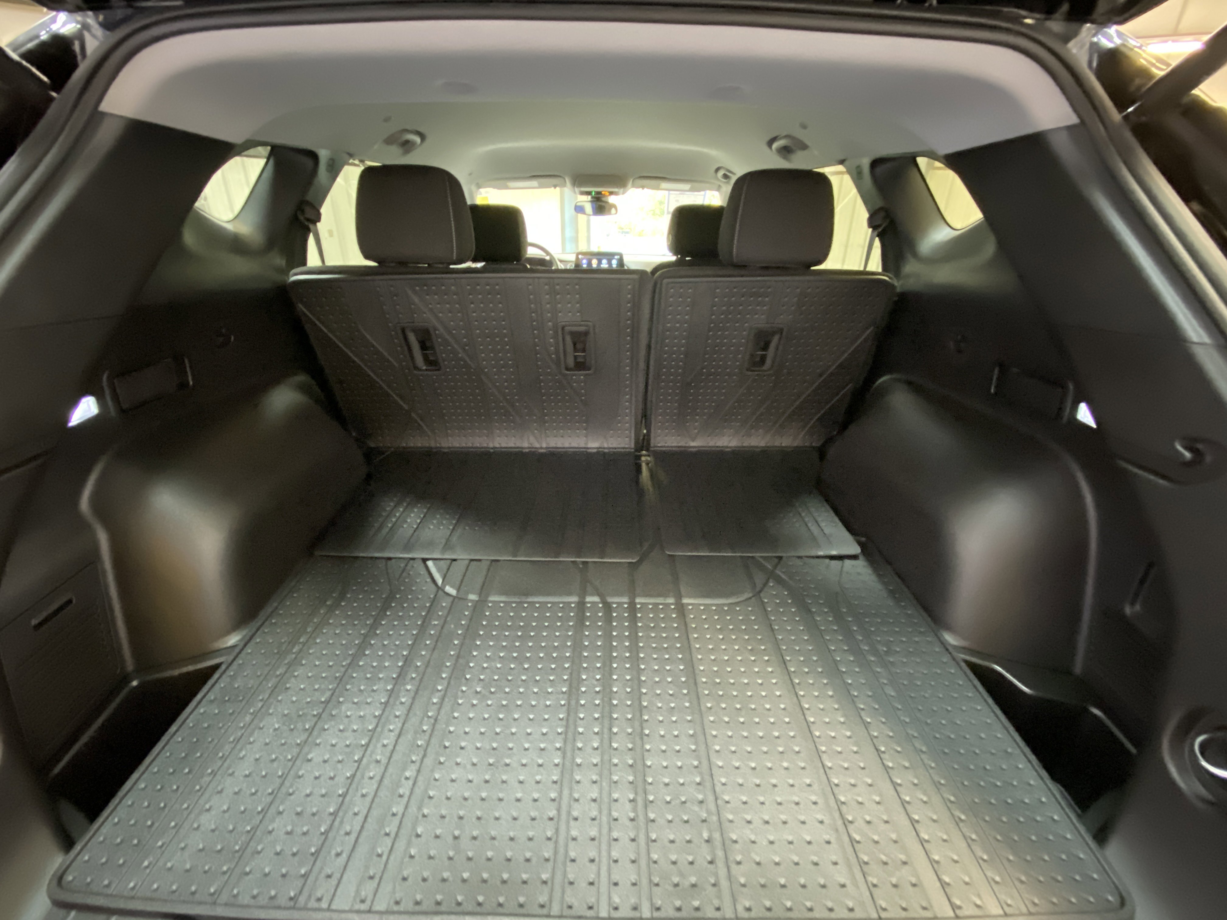 Used 2024 Chevrolet Blazer LT w/ Convenience Package image 30