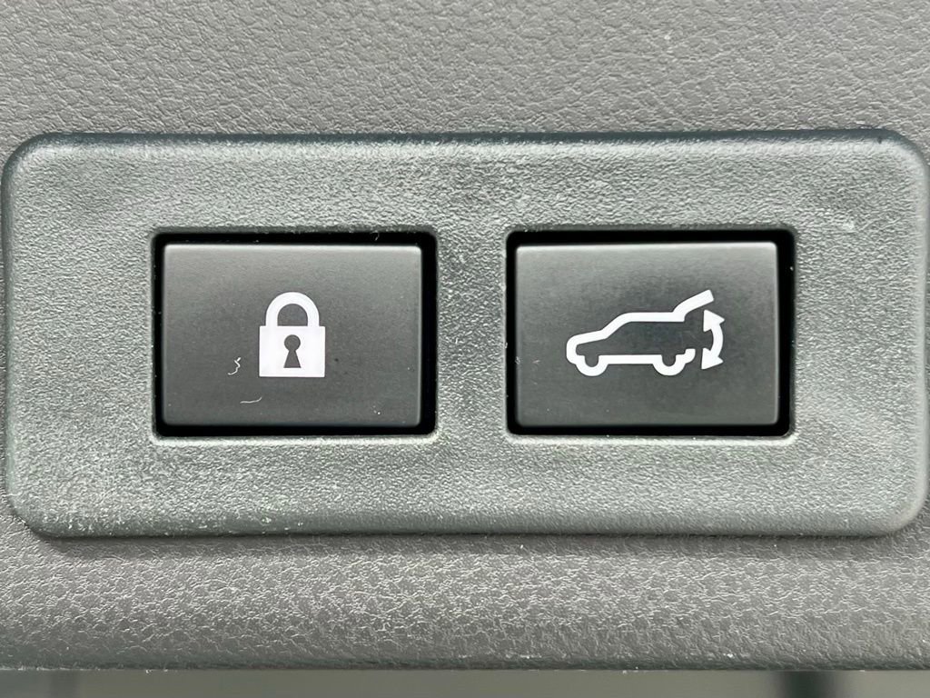 Used 2022 Subaru Ascent Touring image 41