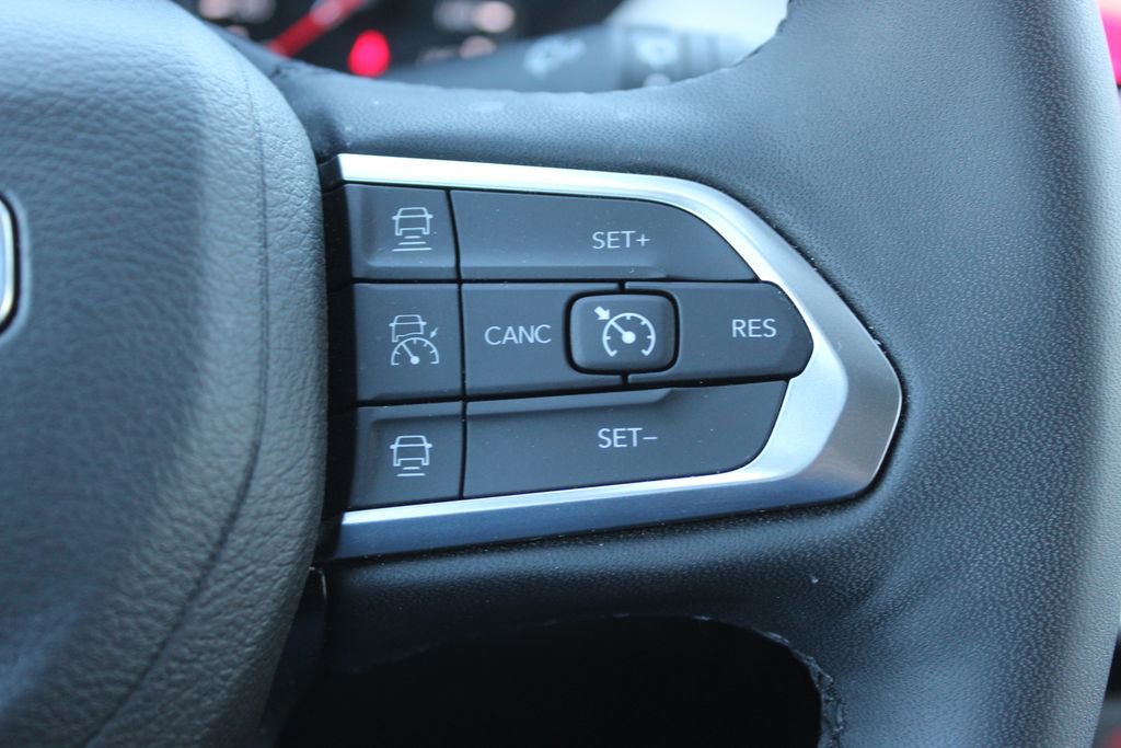 Used 2025 Jeep Compass Limited AWD/4WD image 28