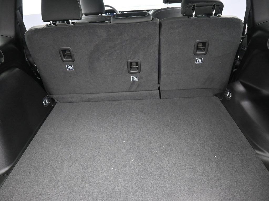 New 2026 Jeep Grand Cherokee Laredo image 14