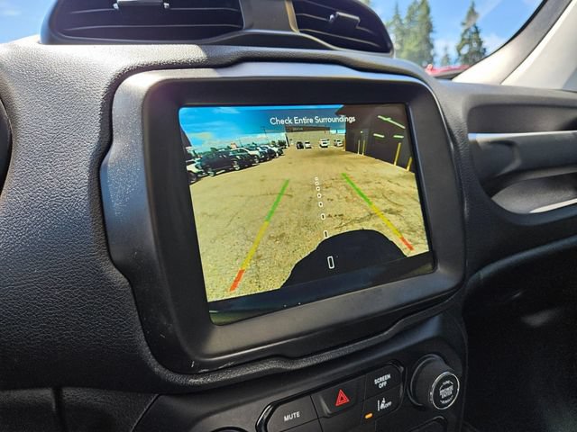 Used 2023 Jeep Renegade Altitude w/ Sun/Sound Group AWD/4WD image 35