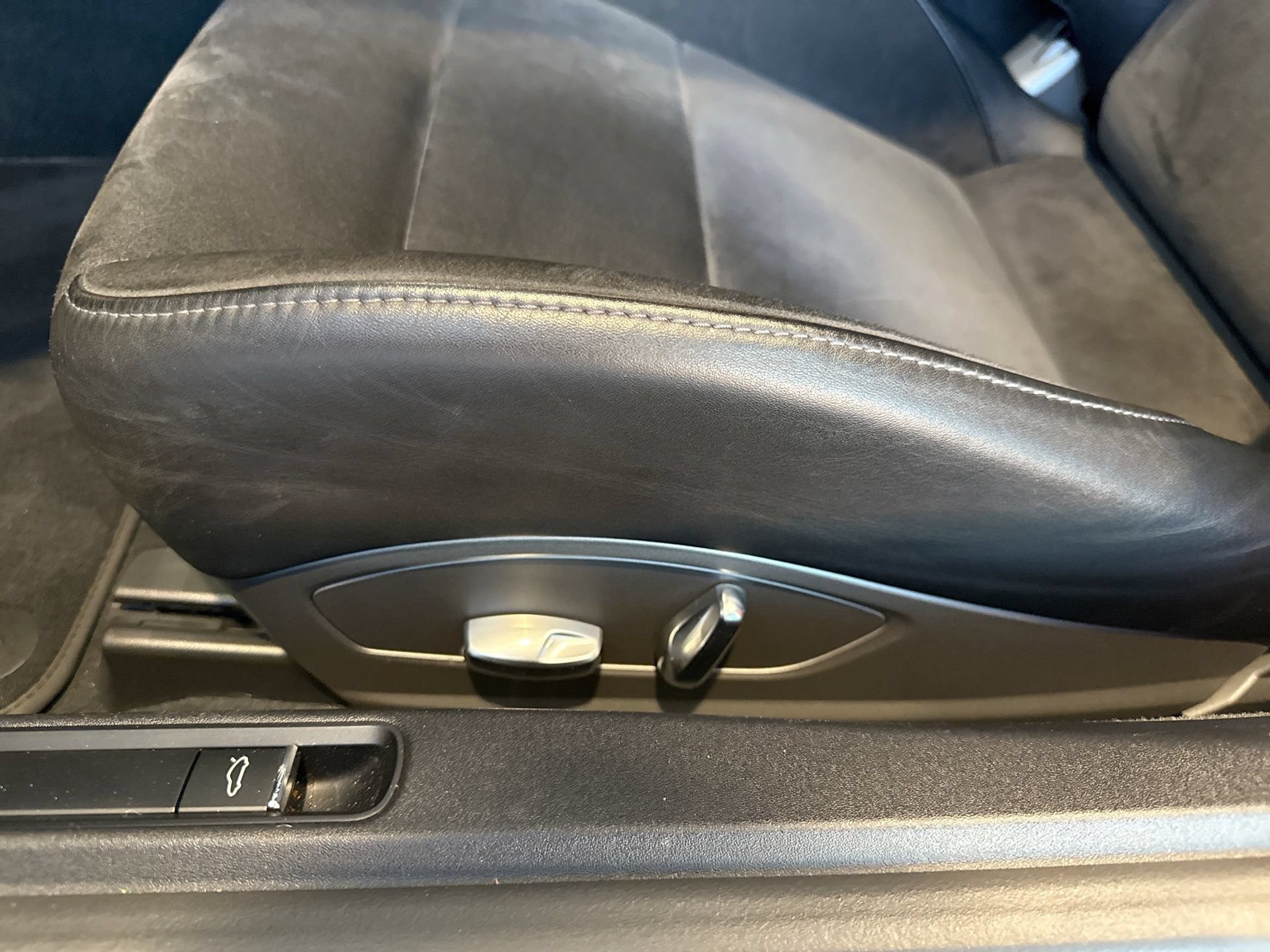 Used 2017 Porsche 911 Carrera GTS RWD image 15