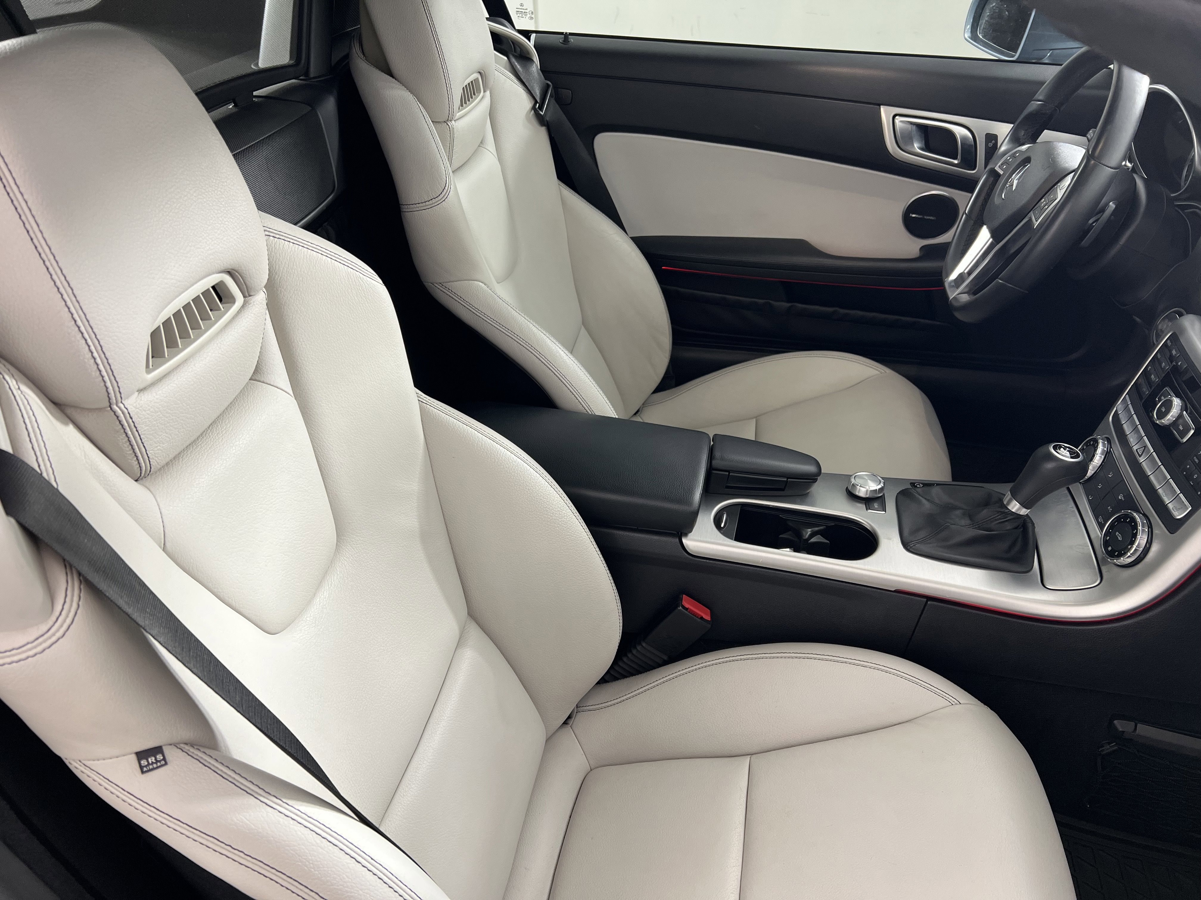Used 2012 Mercedes-Benz SLK 350 image 29