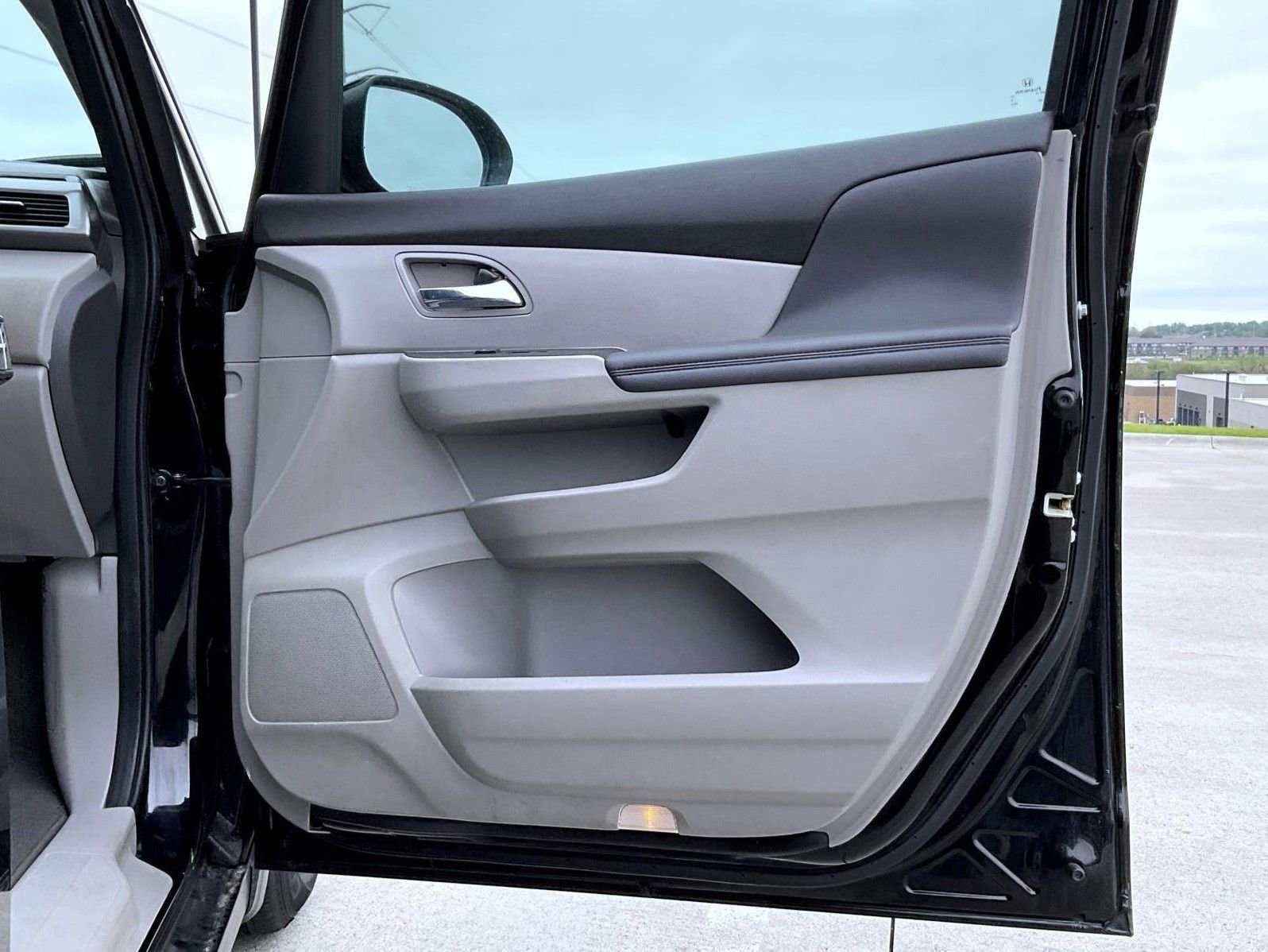 Used 2016 Honda Odyssey EX-L image 17