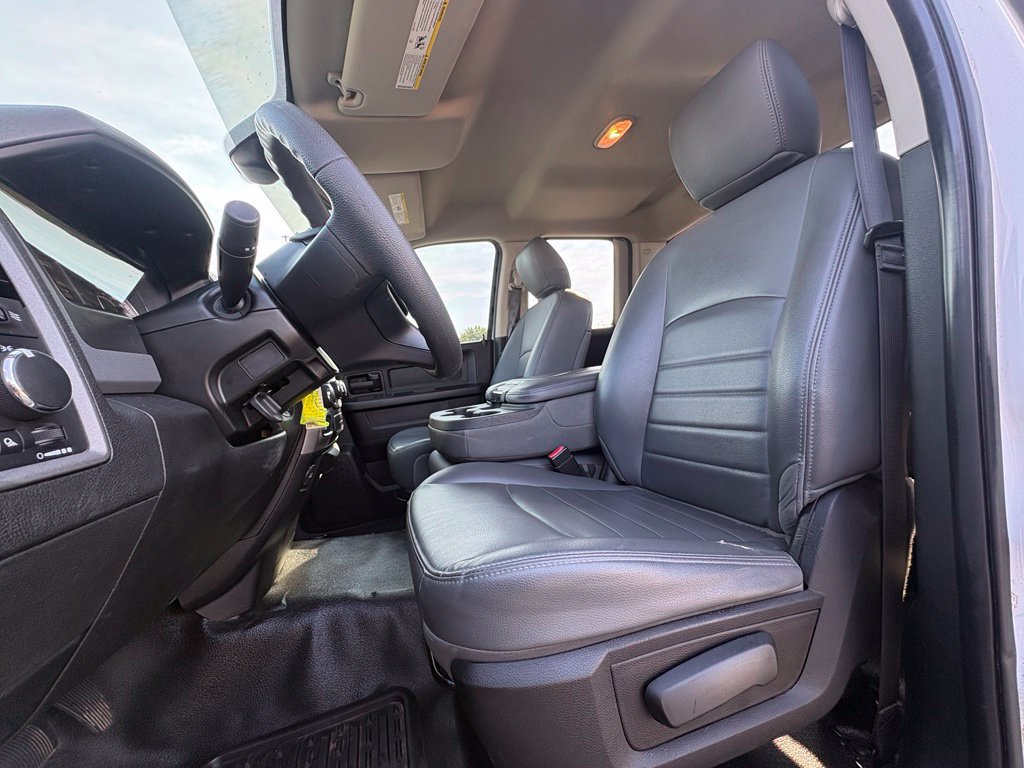 Used 2019 RAM 1500 Tradesman RWD image 12