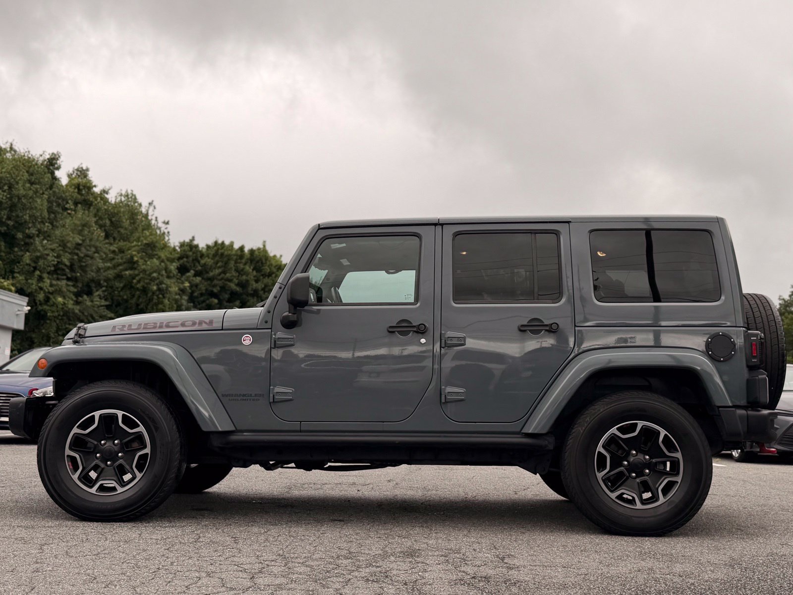 Used 2014 Jeep Wrangler Unlimited Rubicon AWD/4WD image 2