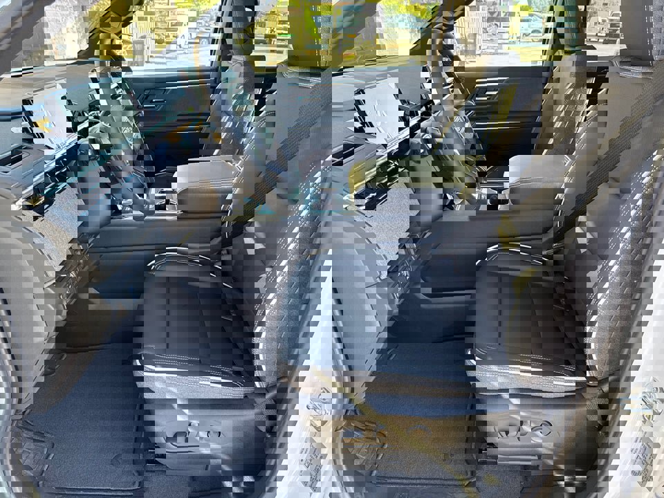 Used 2026 GMC Sierra EV Elevation image 26