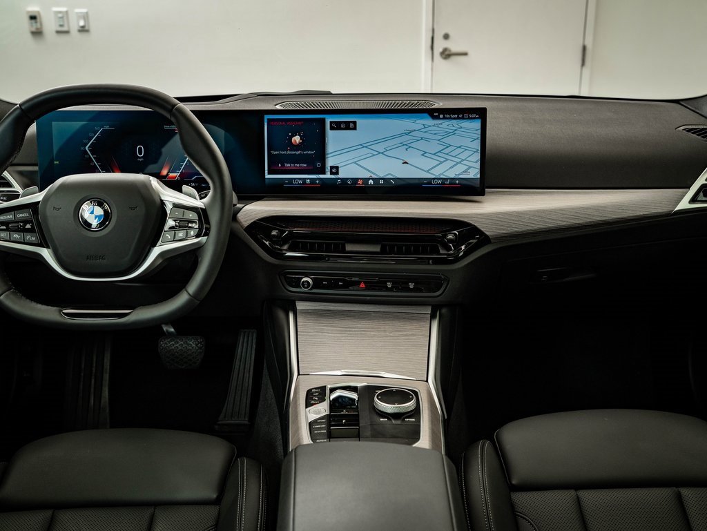 Used 2025 BMW 330i xDrive Sedan image 31