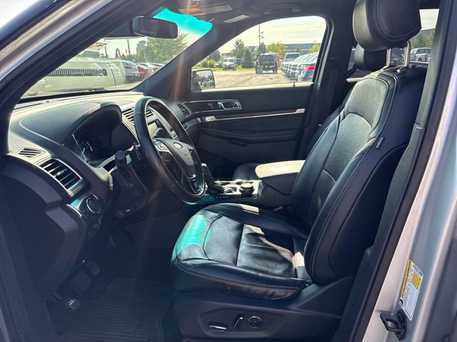 Used 2016 Ford Explorer Limited w/ Equipment Group 301A AWD/4WD image 10