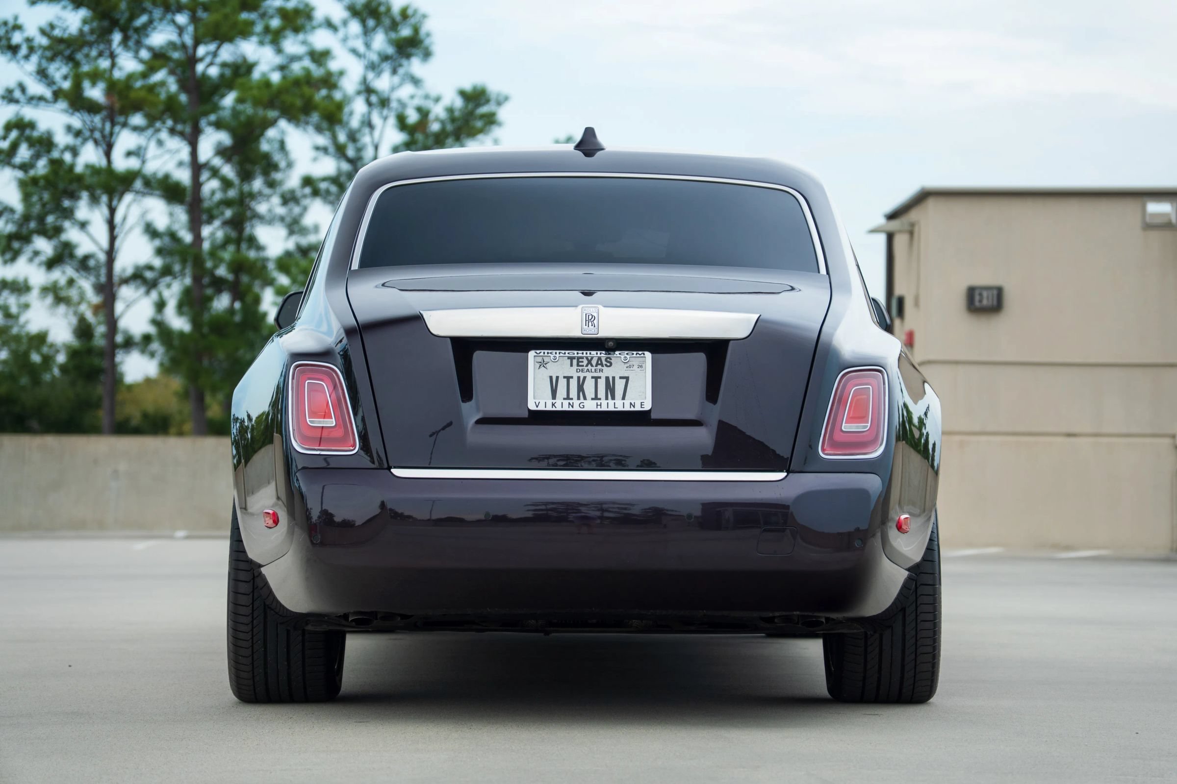 Used 2018 Rolls-Royce Phantom Extended Wheelbase RWD image 17
