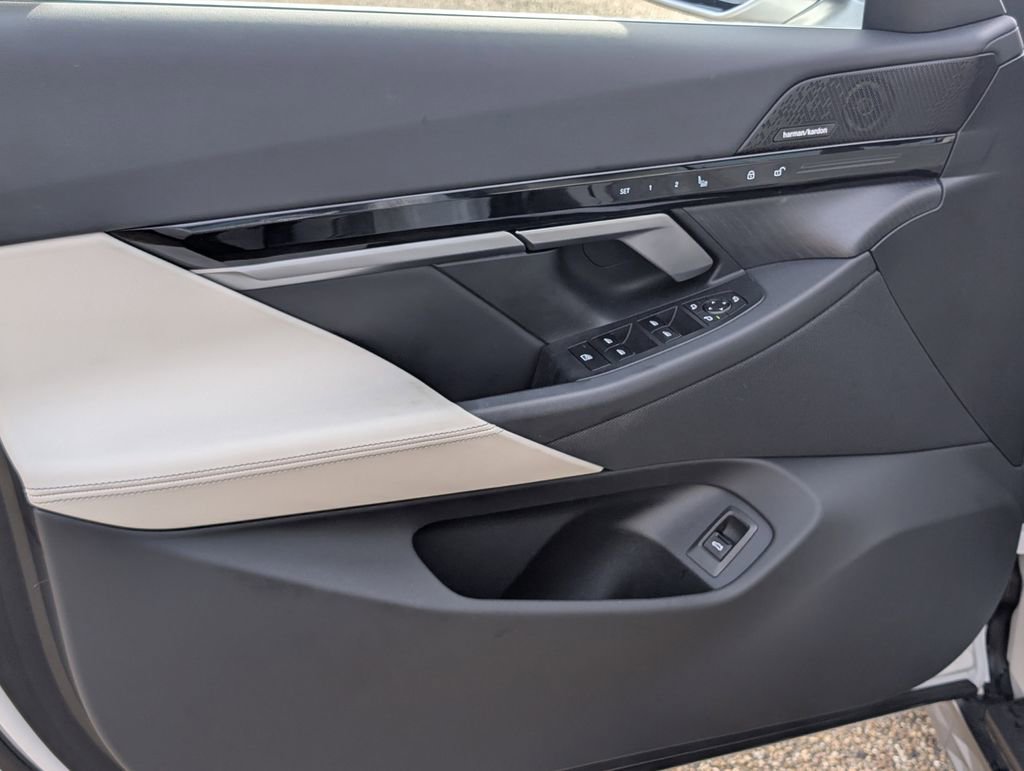 Used 2025 BMW 530i 530i image 14