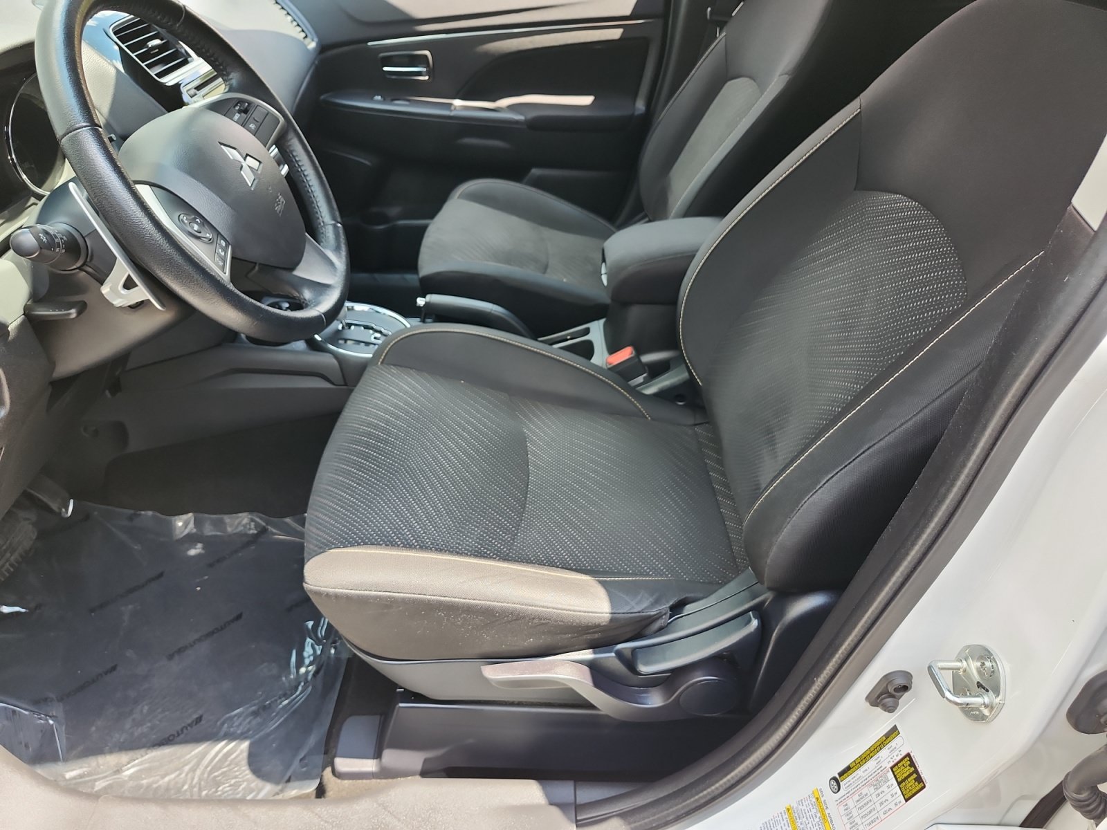 Used 2015 Mitsubishi Outlander Sport SE AWD/4WD image 9