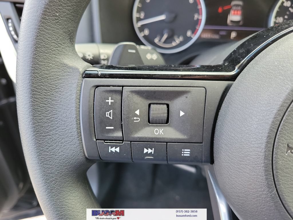 Used 2023 Nissan Rogue SV AWD/4WD image 22