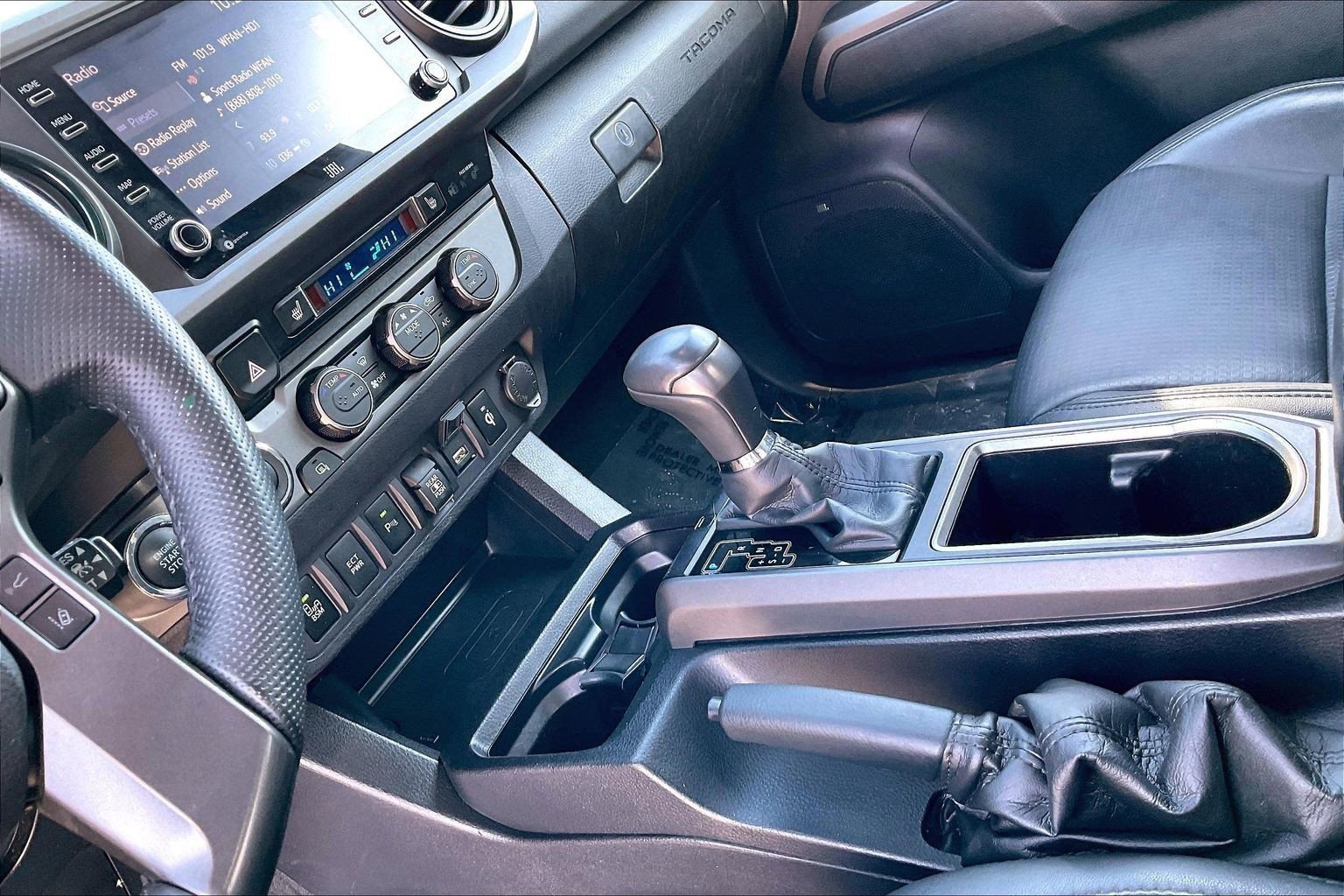 Used 2022 Toyota Tacoma TRD Sport w/ TRD Premium Sport Package image 14