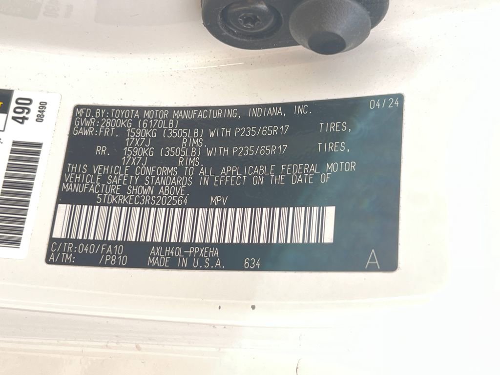 Used 2024 Toyota Sienna LE image 31