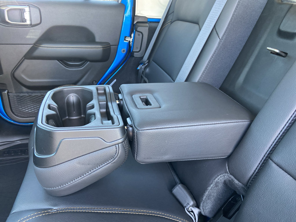 New 2025 Jeep Wrangler Sahara image 32