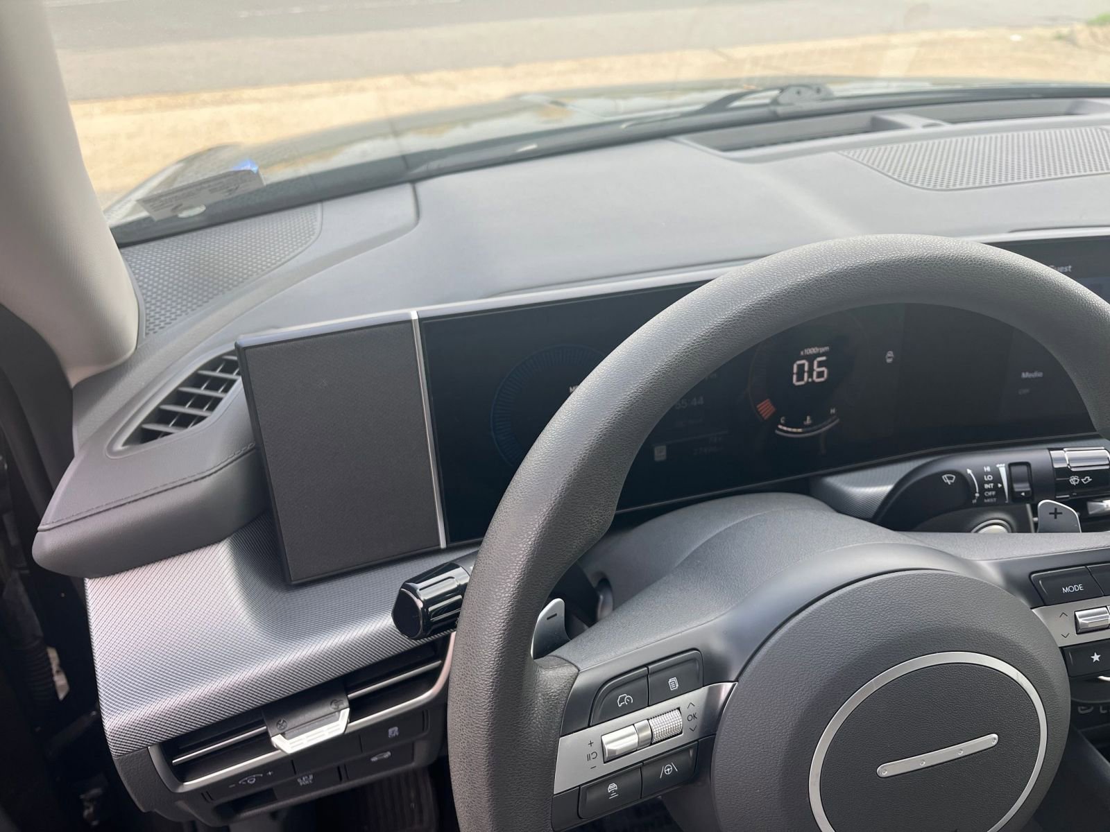 Used 2025 Hyundai Sonata SEL FWD image 35