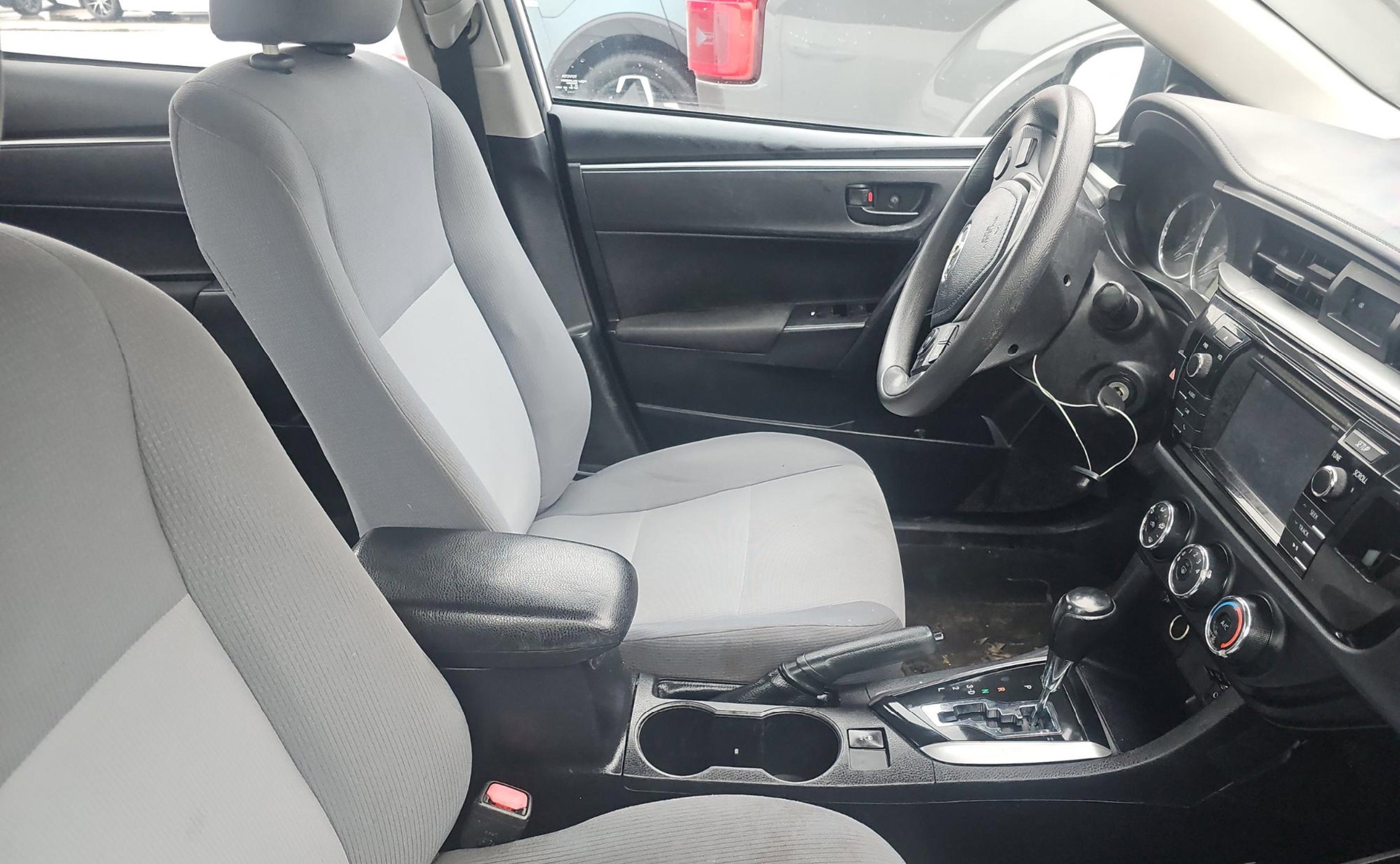 Used 2016 Toyota Corolla L image 5