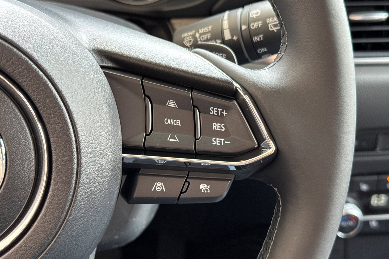 New 2025 MAZDA CX-5 Signature image 28