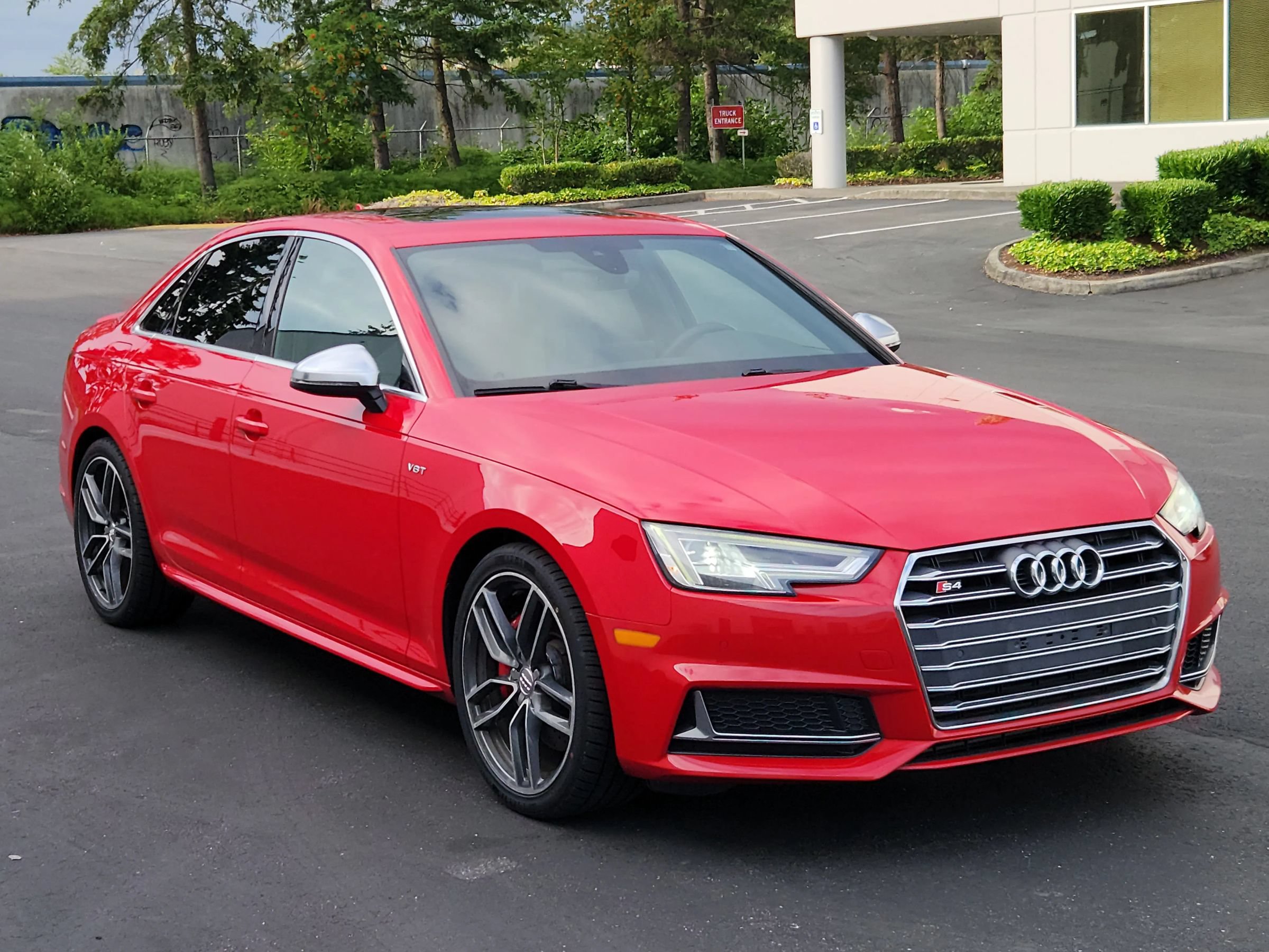 Used 2018 Audi S4 Premium Plus w/ S Sport Package AWD/4WD image 5