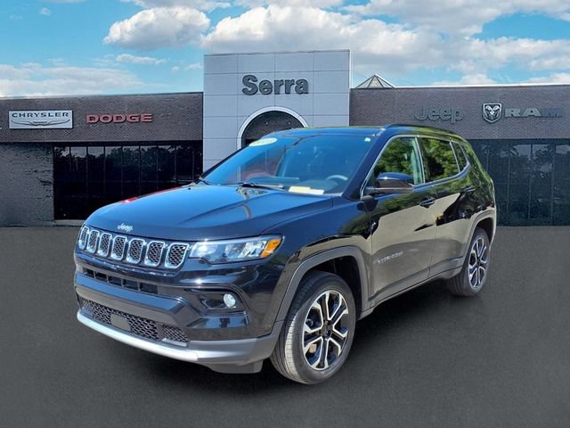 Used 2023 Jeep Compass Limited AWD/4WD image 3