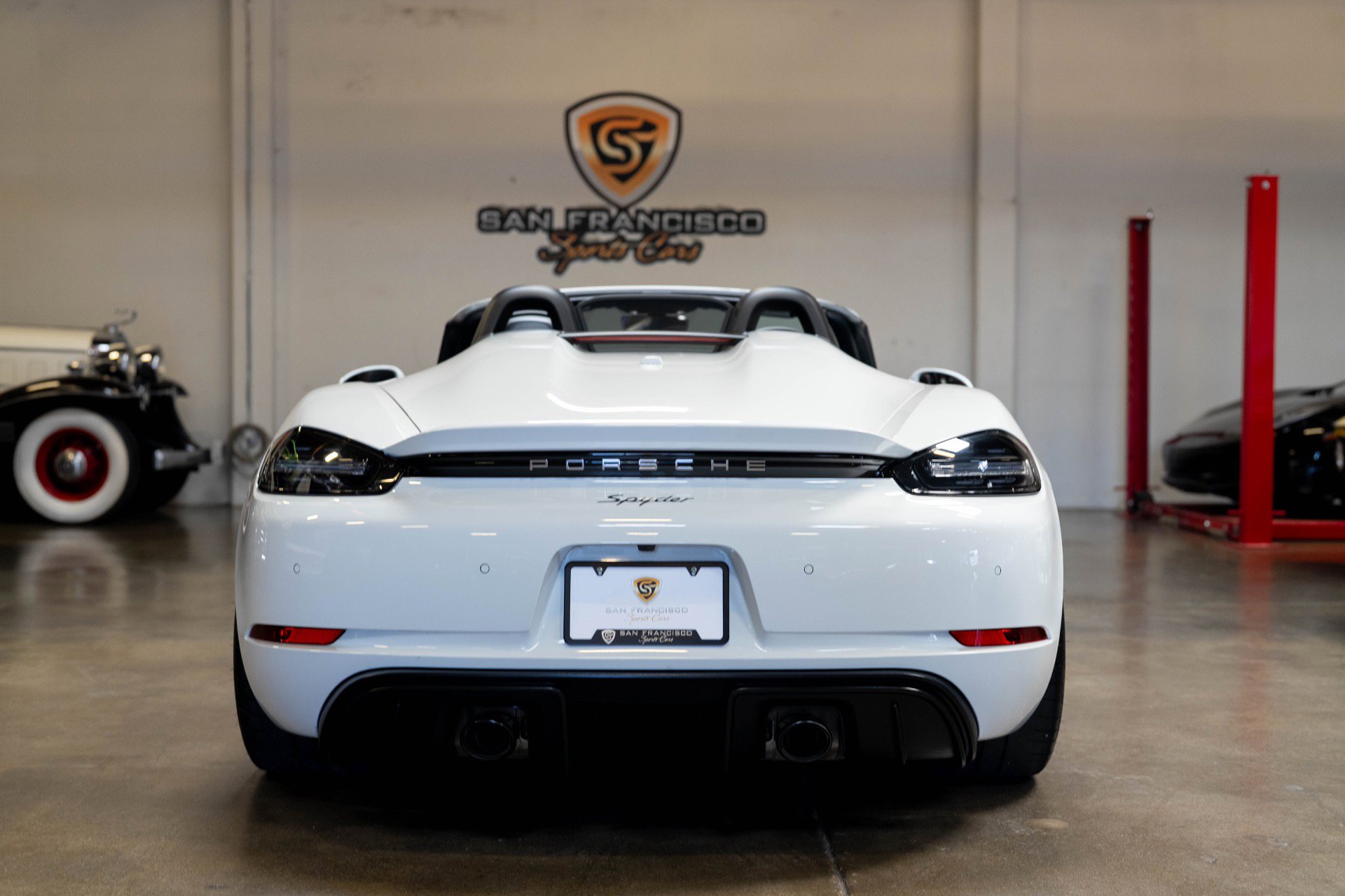 Used 2021 Porsche 718 Boxster Spyder image 11