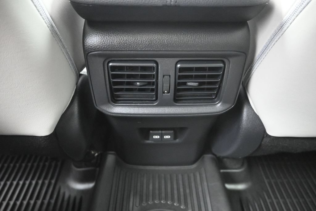 Used 2023 Toyota RAV4 XLE Premium AWD/4WD image 29