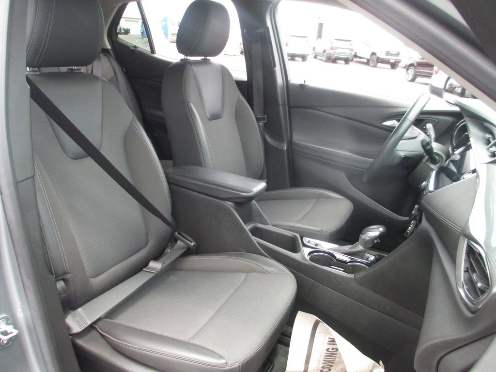 Certified 2023 Buick Encore GX Preferred w/ Cold Weather Comfort Package AWD/4WD image 21