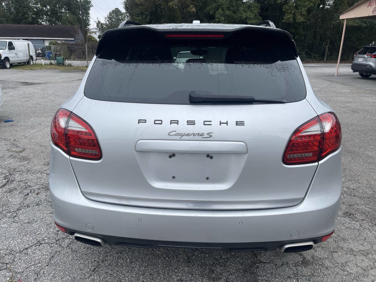 Used 2011 Porsche Cayenne S AWD/4WD image 6