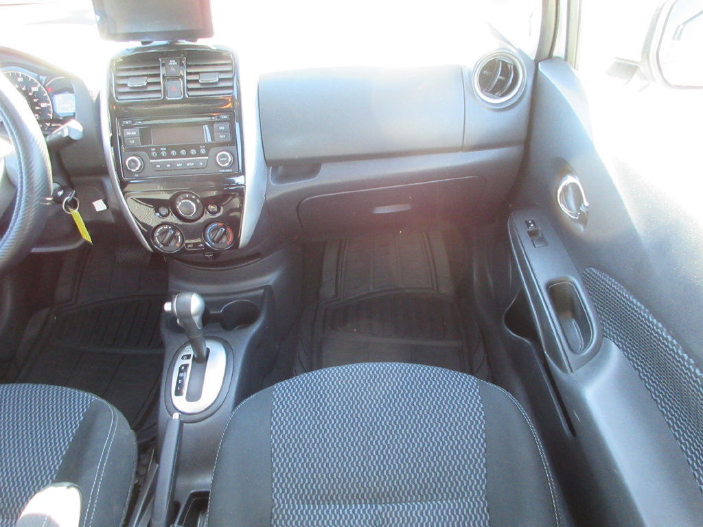Used 2015 Nissan Versa Note SV FWD image 16