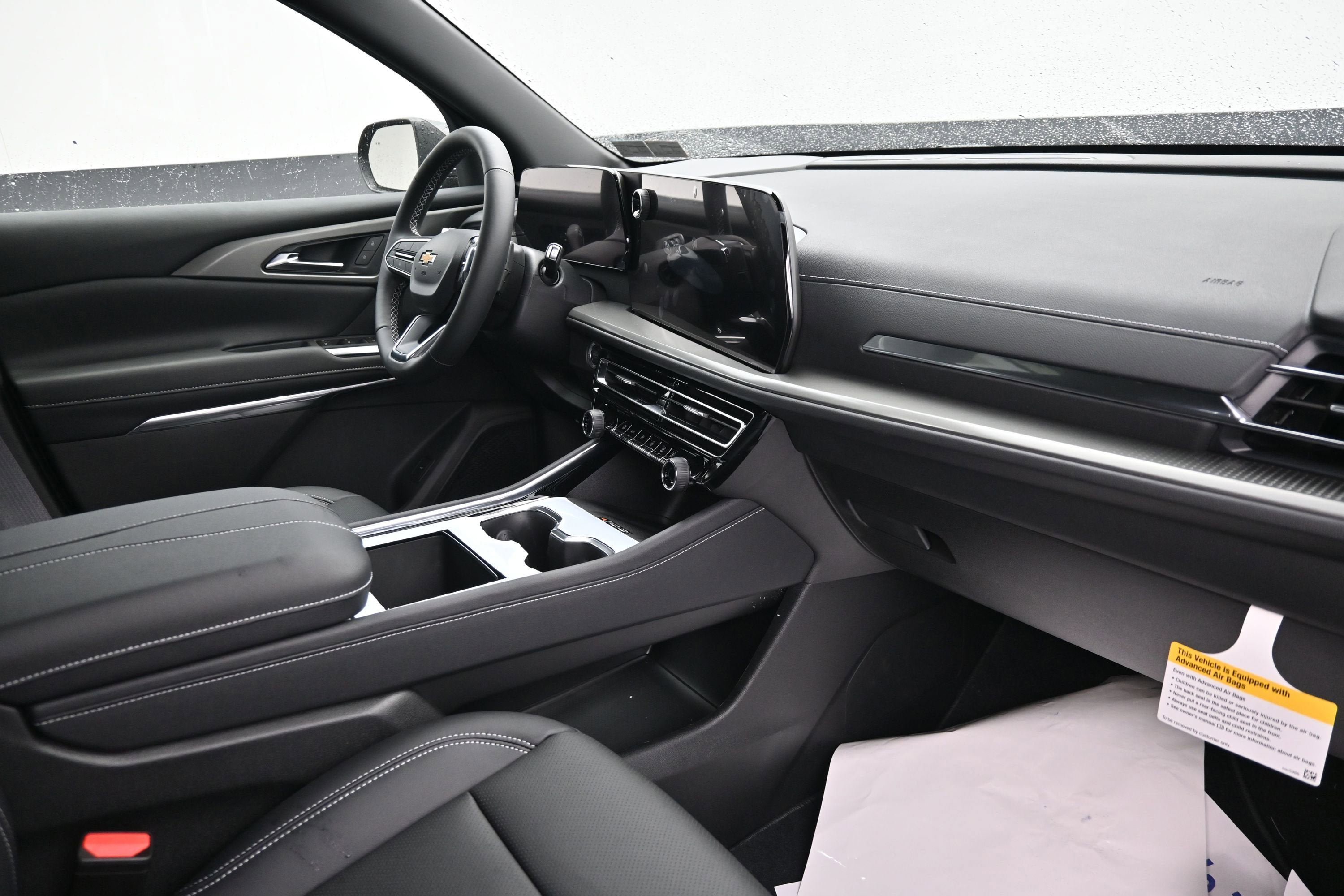 New 2026 Chevrolet Traverse LT FWD image 30