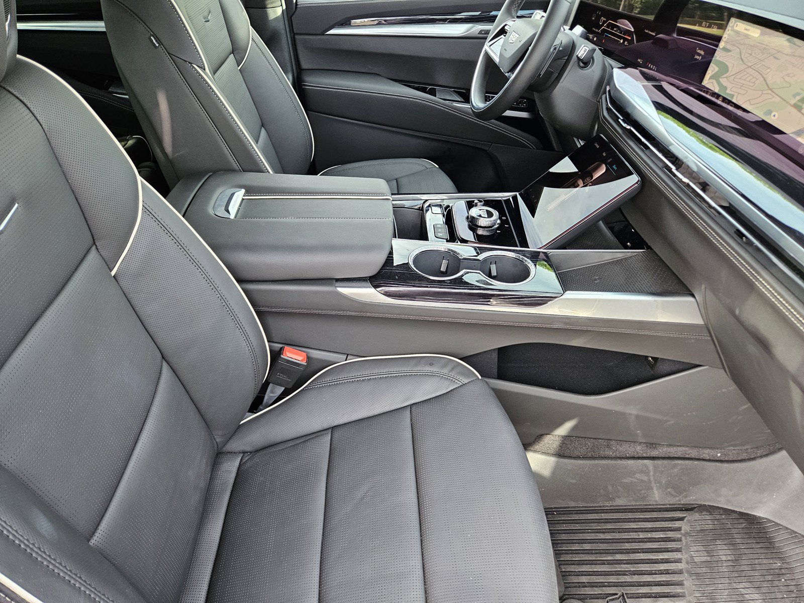 New 2026 Cadillac Escalade Sport w/ Touring Package AWD/4WD image 10