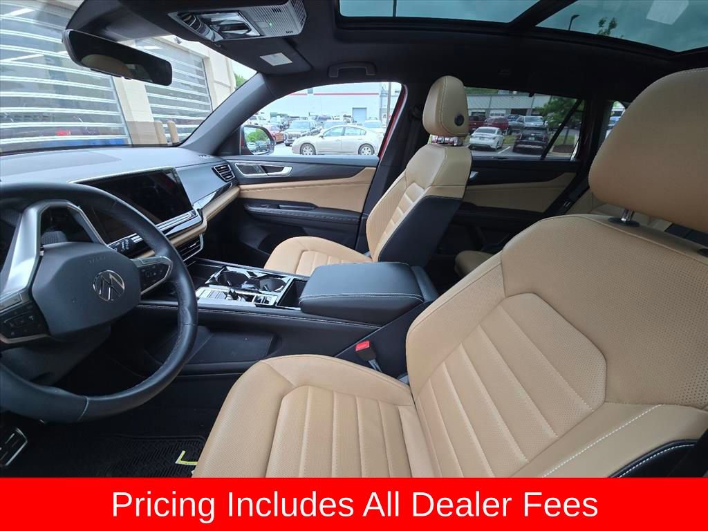 Used 2024 Volkswagen Atlas Cross Sport SEL R-Line AWD/4WD image 7