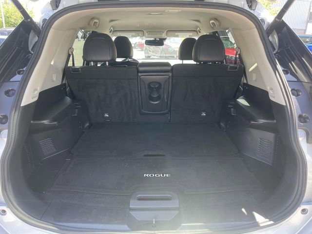 Used 2020 Nissan Rogue SL FWD image 18