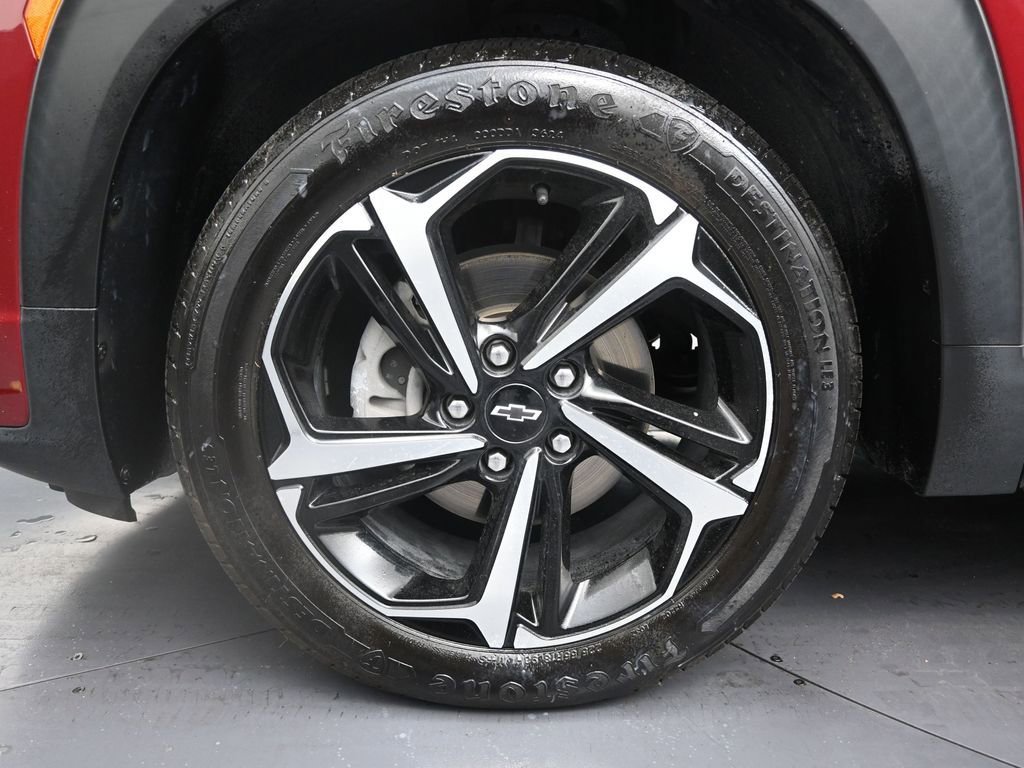 Used 2021 Chevrolet TrailBlazer RS w/ Sun and Liftgate Package image 9