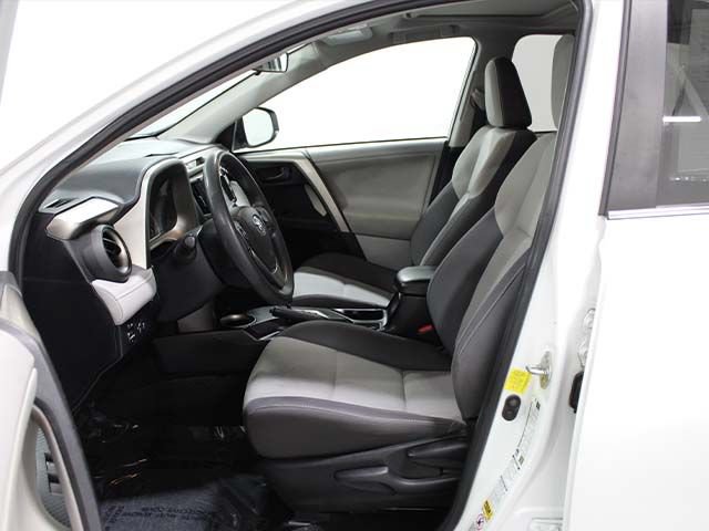 Used 2013 Toyota RAV4 XLE AWD/4WD image 11