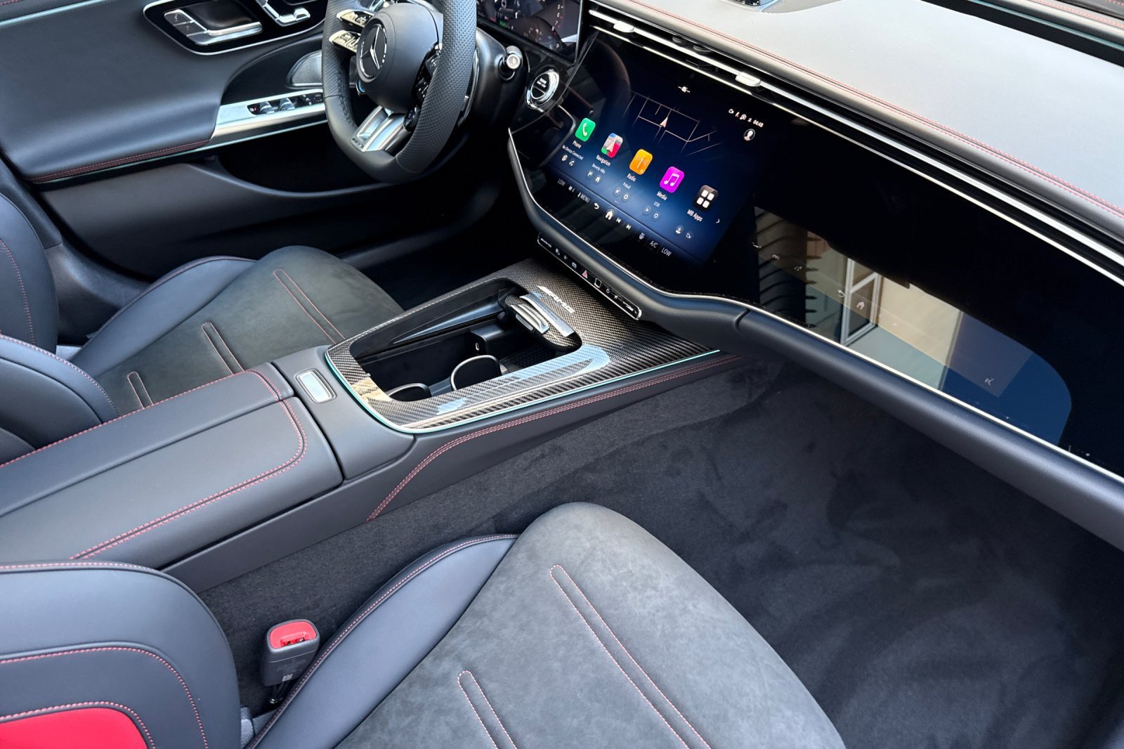 New 2026 Mercedes-Benz E 53 AMG e 4MATIC Sedan image 14