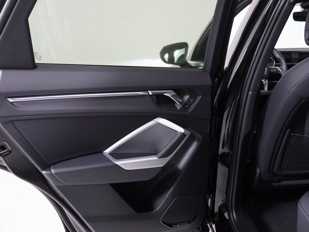 Used 2025 Audi Q3 2.0T Premium Plus w/ Premium Plus Package image 23