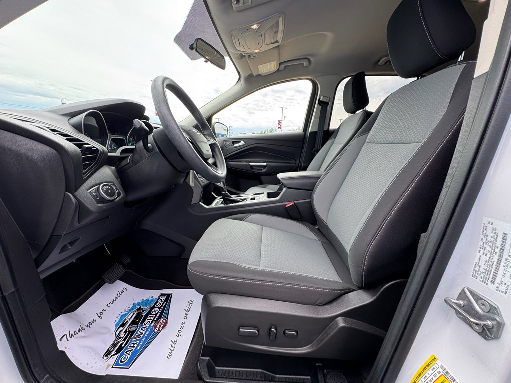 Used 2018 Ford Escape SE image 11