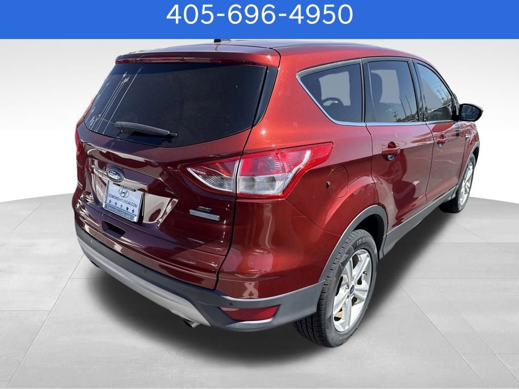 Used 2016 Ford Escape SE image 4