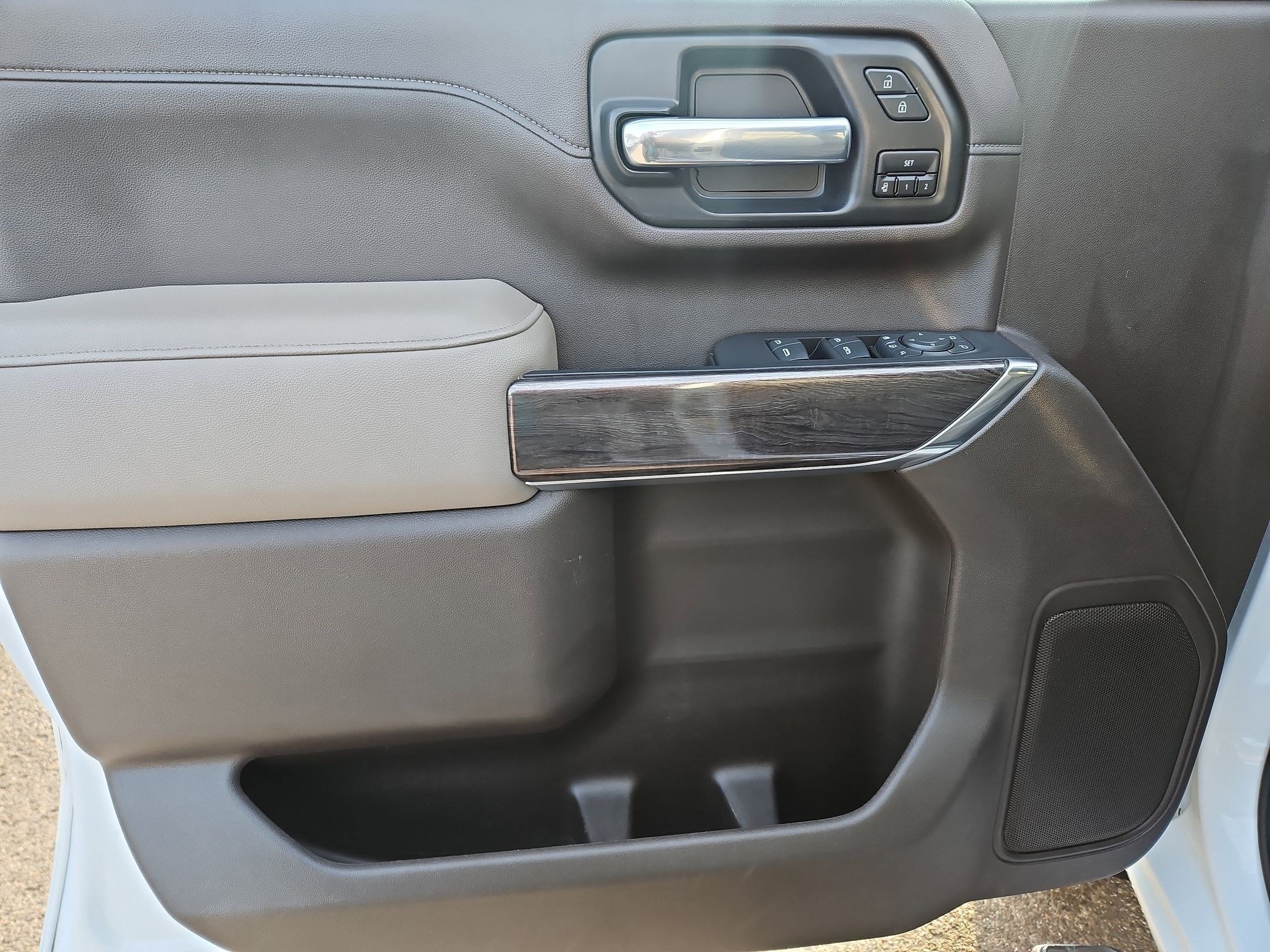 Used 2021 Chevrolet Silverado 3500 LTZ image 13