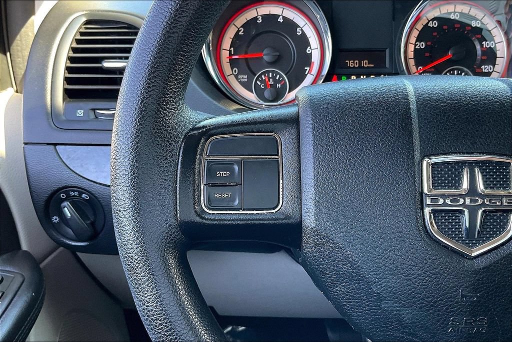 Used 2019 Dodge Grand Caravan SE FWD image 10