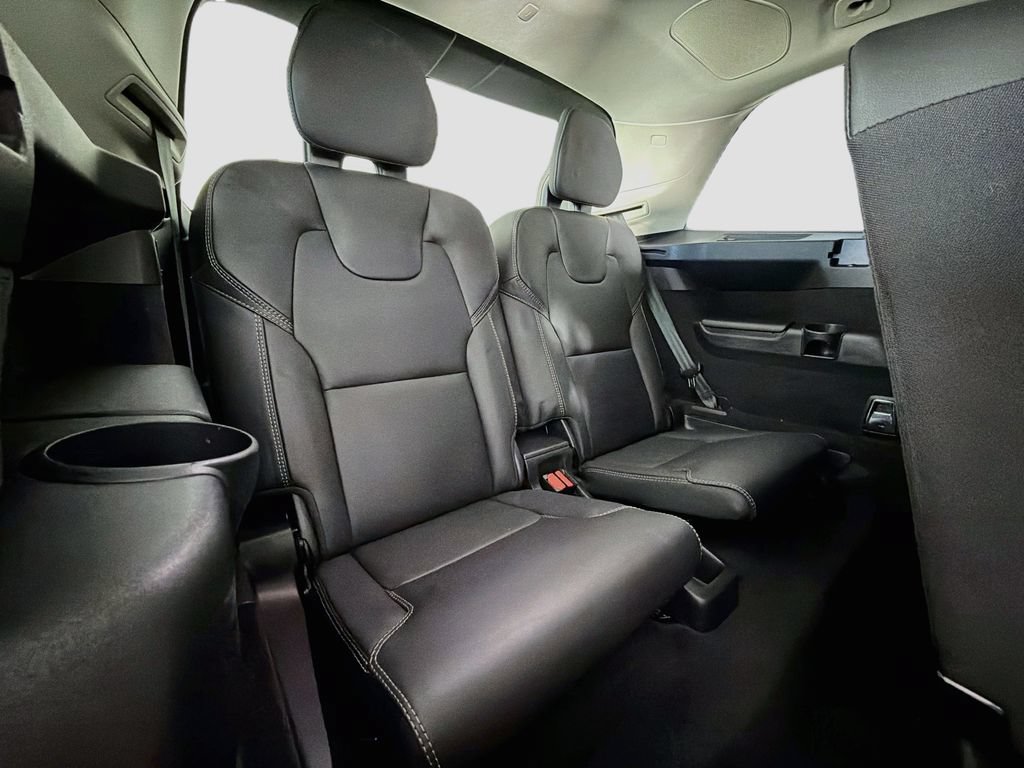 Used 2024 Volvo XC90 T8 Ultimate w/ Protection Package Premier AWD/4WD image 29