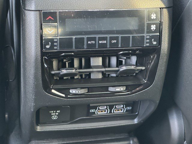 New 2025 Jeep Grand Cherokee L Limited image 32