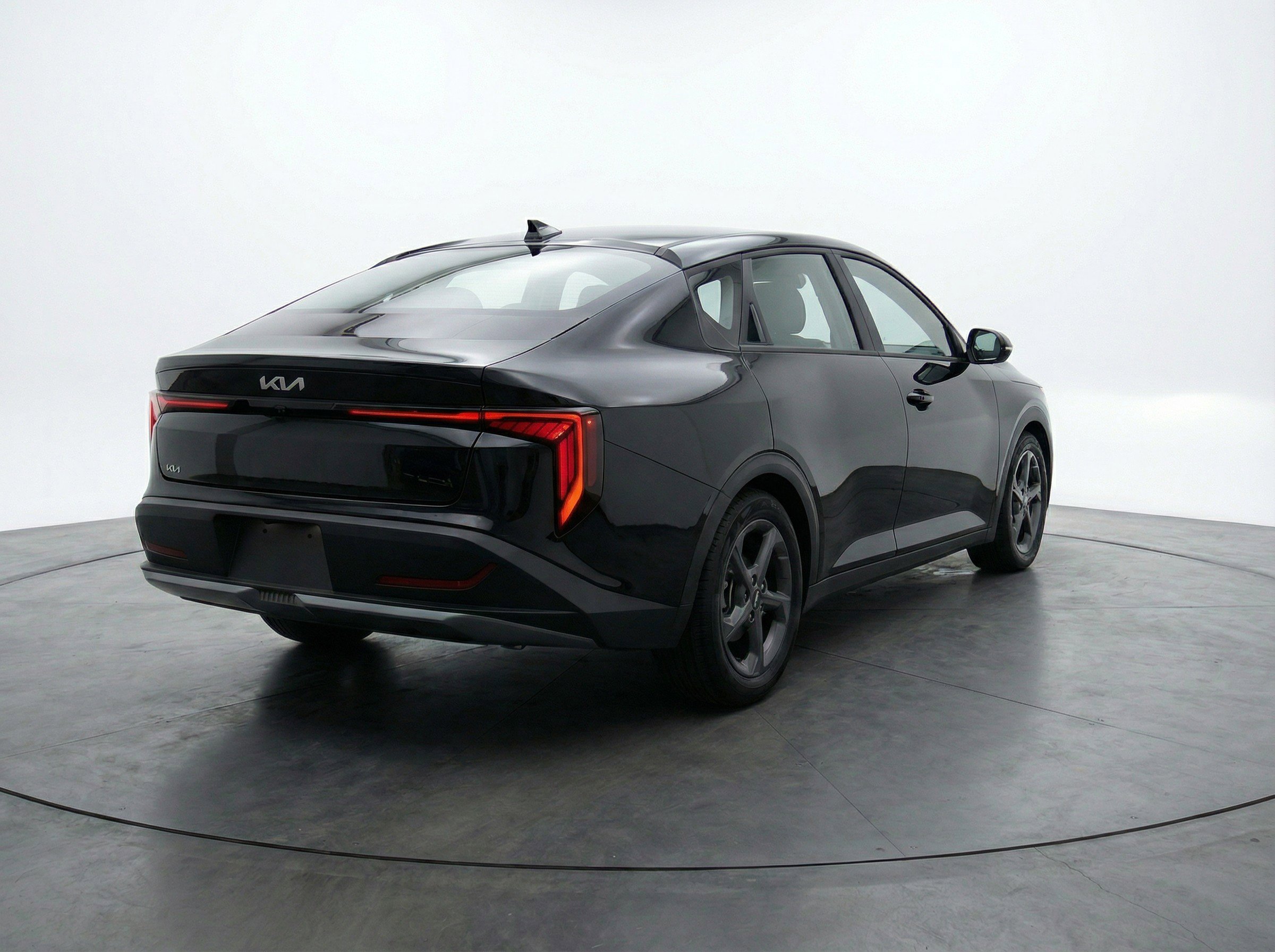 Used 2025 Kia K4 FWD image 9